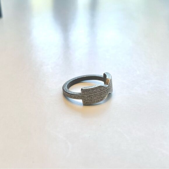 Stainless Steel Bowtie Ring - one of a kind! - Picture 4 of 4